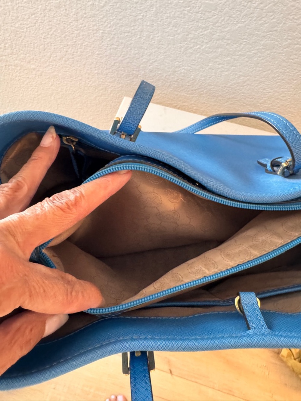 Michael Kors Bright Blue Saffiano Leather Tote with Gold Hardware - Picture 7 of 9